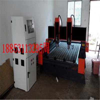 雕刻機(jī)廠家直銷 濟(jì)南超意數(shù)控機(jī)械設(shè)備 專業(yè)制造，精細(xì)呈現(xiàn)